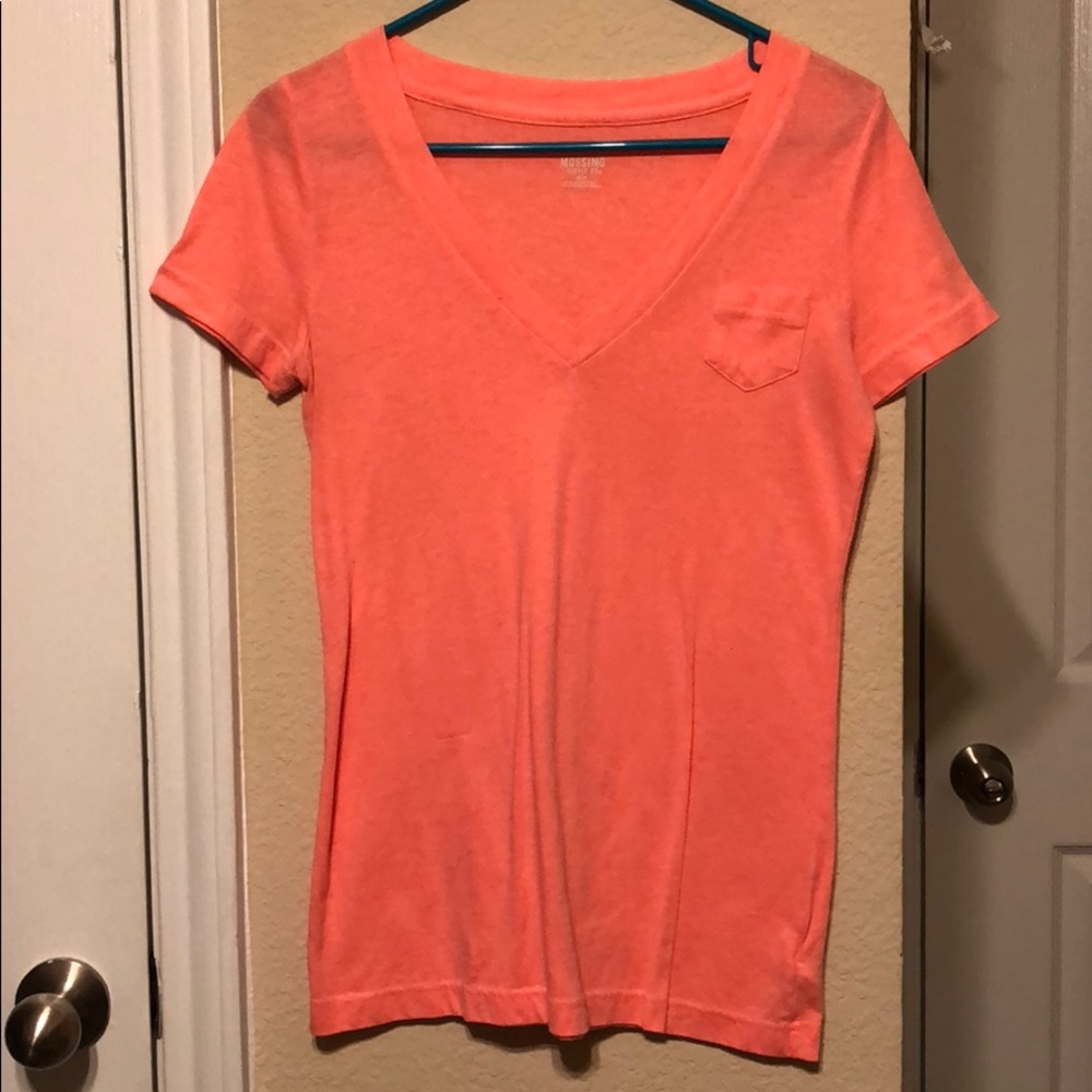 V-neck *FREE WITH BUNDLE*